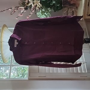 Old Navy men's long sleeve button down shirt Sz M. NWT.